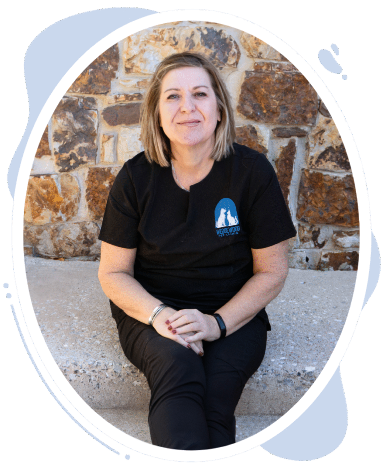 Wedgewood Staff member Nikki's headshot.