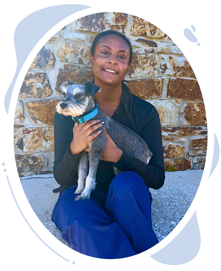 Wedgewood Staff member Gabby's headshot.